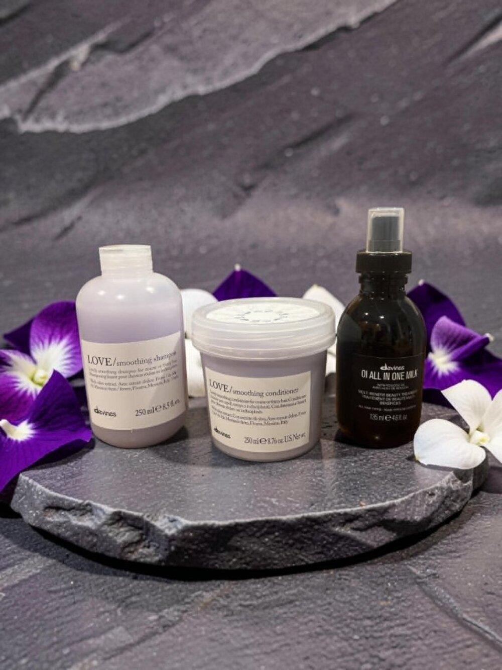 Davines Love Anti Frizz Set Shampoo Conditioner All In One Milk Holiday Kit
